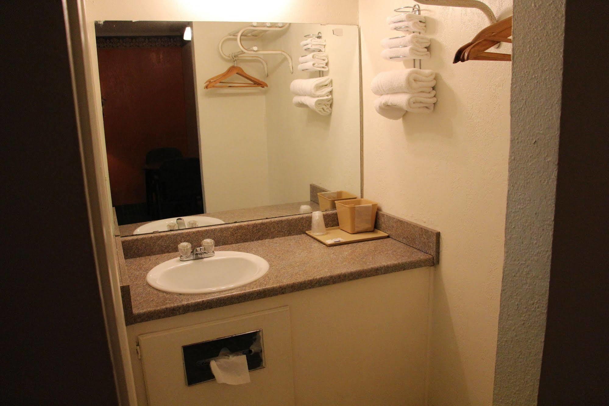 Texinn Motel New Boston Εξωτερικό φωτογραφία